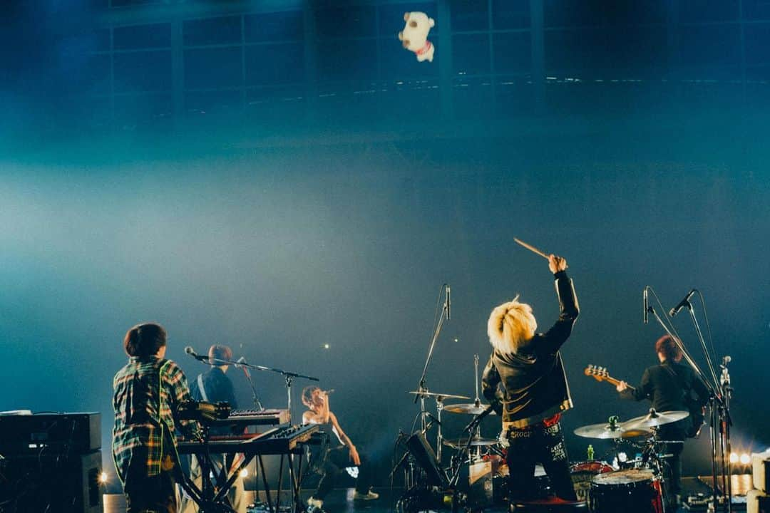 go!go!vanillasさんのインスタグラム写真 - (go!go!vanillasInstagram)「2023.12.17 ポートメッセなごや  MERRY ROCK PARADE 2023  名古屋の皆さんとひと足先にメリークリスマス！ 今年も1年ありがとうございました！！  また来年もツアーでお会いしましょう！！  #メリロ   photo by renzo @renzo1101」12月17日 17時09分 - go_go_vanillas_official