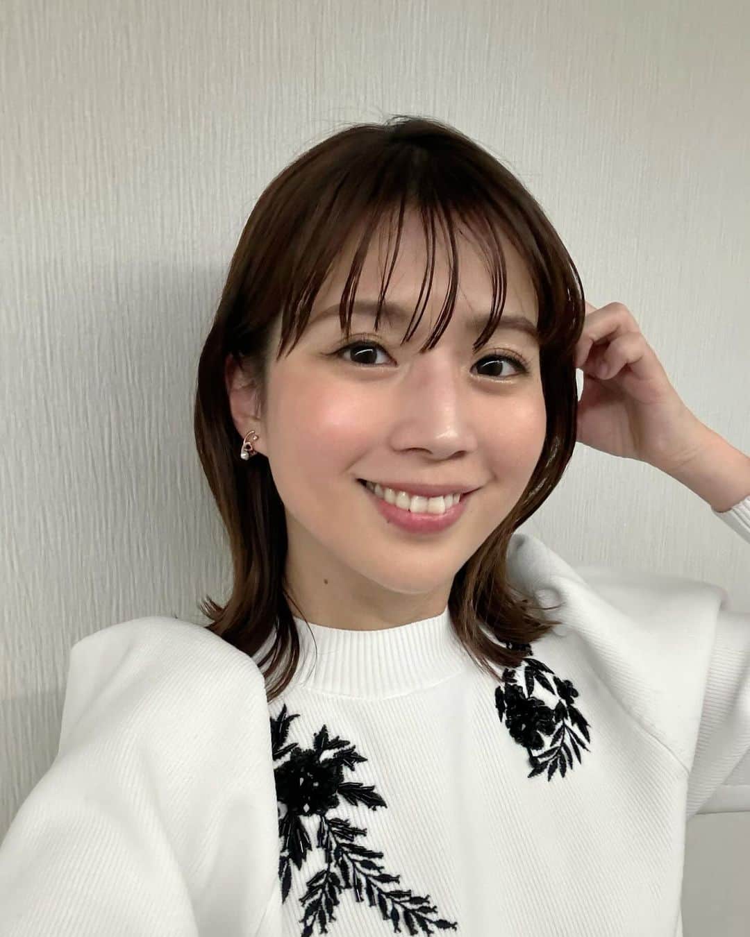 田中萌さんのインスタグラム写真 - (田中萌Instagram)「* 今日もありがとうございました✨  #ABEMA的ニュースショー 年内の放送は来週がラストです🎅  見てね🫶  ✴︎今日の衣装✴︎ パンツ @jenne_official  イヤリング @osewaya_official   #衣装」12月17日 17時19分 - moetanaka_ex