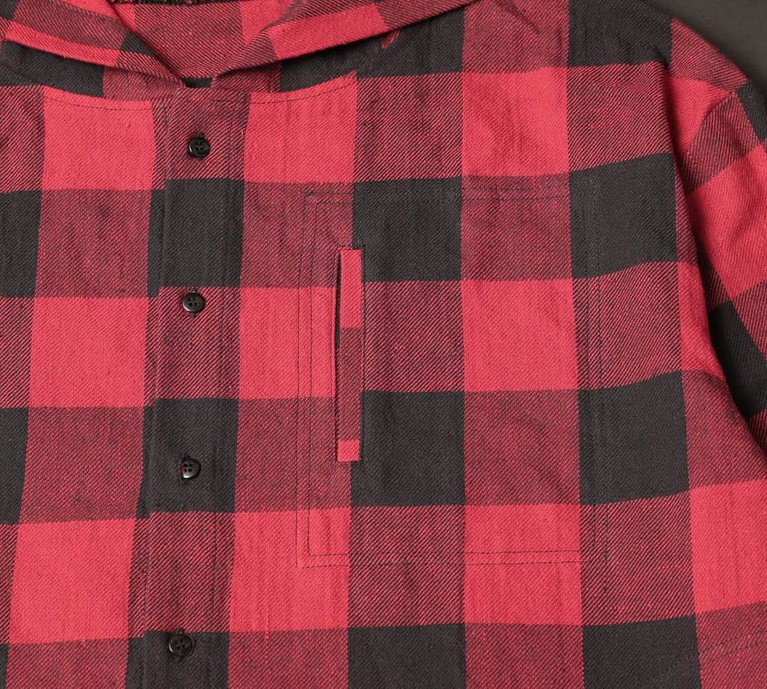 白鳥雪之丞さんのインスタグラム写真 - (白鳥雪之丞Instagram)「SATURDAY NiTE-BLOCK CHECK HOOD SHIRTS ¥22.000(tax in)  全6色、2サイズ展開、上質な生地を使用、着心地も良く、シャツブルゾンとして使って頂ける仕様です  引き続き店頭、official webshopにて販売中ですが各色、各サイズ、間も無く完売になります。  再入荷はございませんので宜しくお願い致します!!  https://tears-of-swan.shop-pro.jp/?pid=177450091 (webshopオーダー分、明日発送)  @tears_of_swan  #saturdaynite #hoodshirt  #blockcheckshirt  #blockcheck」12月17日 17時58分 - yukinojoeshiratori