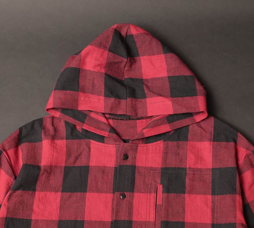 白鳥雪之丞さんのインスタグラム写真 - (白鳥雪之丞Instagram)「SATURDAY NiTE-BLOCK CHECK HOOD SHIRTS ¥22.000(tax in)  全6色、2サイズ展開、上質な生地を使用、着心地も良く、シャツブルゾンとして使って頂ける仕様です  引き続き店頭、official webshopにて販売中ですが各色、各サイズ、間も無く完売になります。  再入荷はございませんので宜しくお願い致します!!  https://tears-of-swan.shop-pro.jp/?pid=177450091 (webshopオーダー分、明日発送)  @tears_of_swan  #saturdaynite #hoodshirt  #blockcheckshirt  #blockcheck」12月17日 17時58分 - yukinojoeshiratori