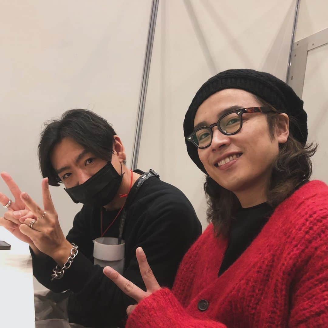 吉田ナオキのインスタグラム：「しょーごくんとパシャリ📸  @shogo_suzuki_official」