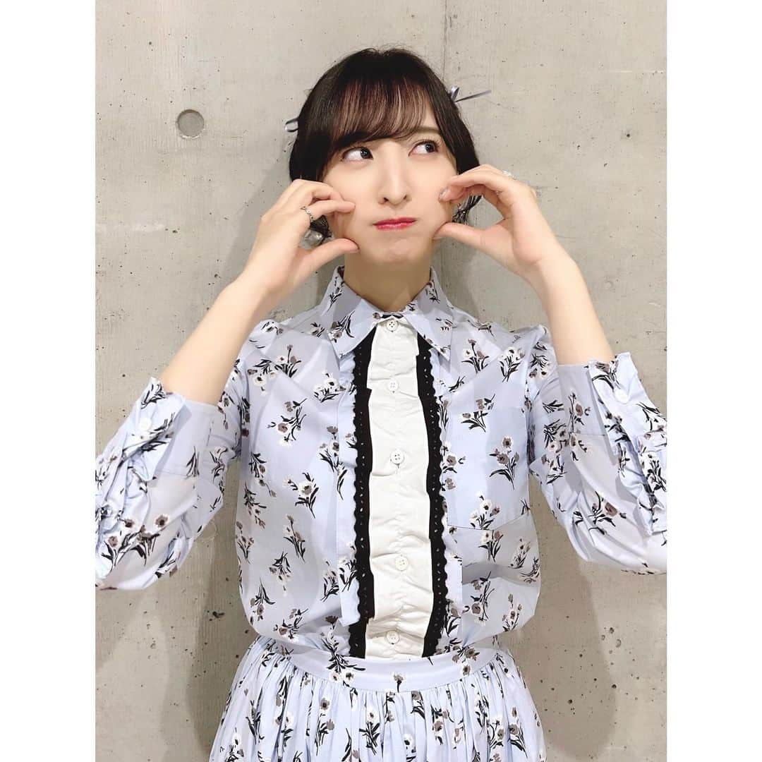 佐倉綾音さんのインスタグラム写真 - (佐倉綾音Instagram)「【ジャンプフェスタ2024『道産子ギャルはなまらめんこい』ステージ】 〈12月17日(日)@幕張メッセ〉  冬木美波役の佐倉綾音が登壇させていただきました♪ ご来場&ご視聴いただきました皆様ありがとうございました！！  (佐倉のギャルポーズ研究集です)  #ジャンプフェスタ #ジャンフェス #道産子ギャルはなまらめんこい #どさこい #ギャル #冬木美波 #佐倉綾音 #佐倉綾音mg」12月17日 21時58分 - ayane.sakura.mg