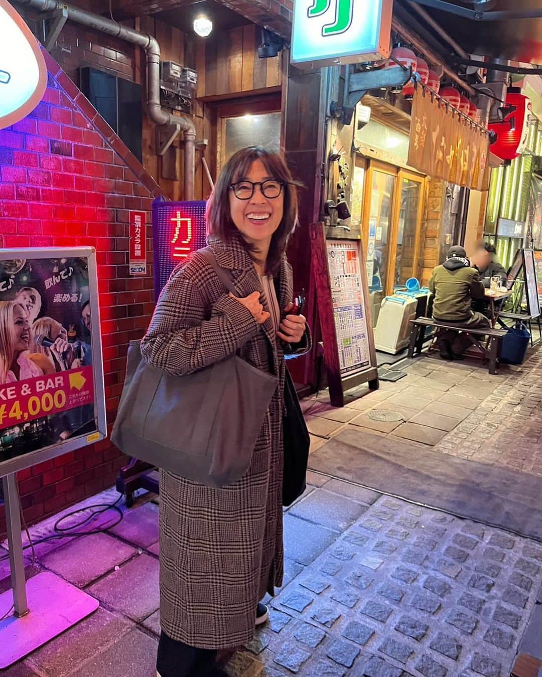 小西美穂のインスタグラム：「こちらは なにわの夜👻🌜✨ 東京のお友達と。めっちゃ久しぶりの再会💕🍻 ⁡ #お初天神 #裏参道 #ウラサン」