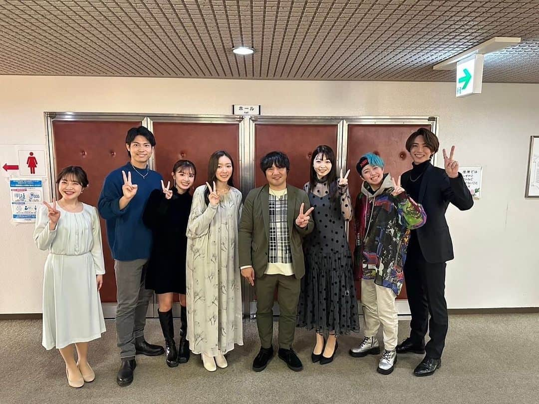 外薗葉月さんのインスタグラム写真 - (外薗葉月Instagram)「短編映画「路地裏のコスモス」 上映会&舞台挨拶ありがとうございました︎☺︎  改めて素敵な映画に携わらせていただき光栄です☺️  そして劇中歌も歌わせていただきました🎧  何気に広い会場で1人で歌うことが初めてだったから緊張した..!! でも皆さん暖かい目で聴いていただきありがとうございます🤍  最後のエマさんの言葉本当に感動しました🫧 みんなが幸せな形で生きていく！！！  今日会場まで来てくださった皆さんありがとうございました🌸」12月17日 22時18分 - hazuki_hokazono