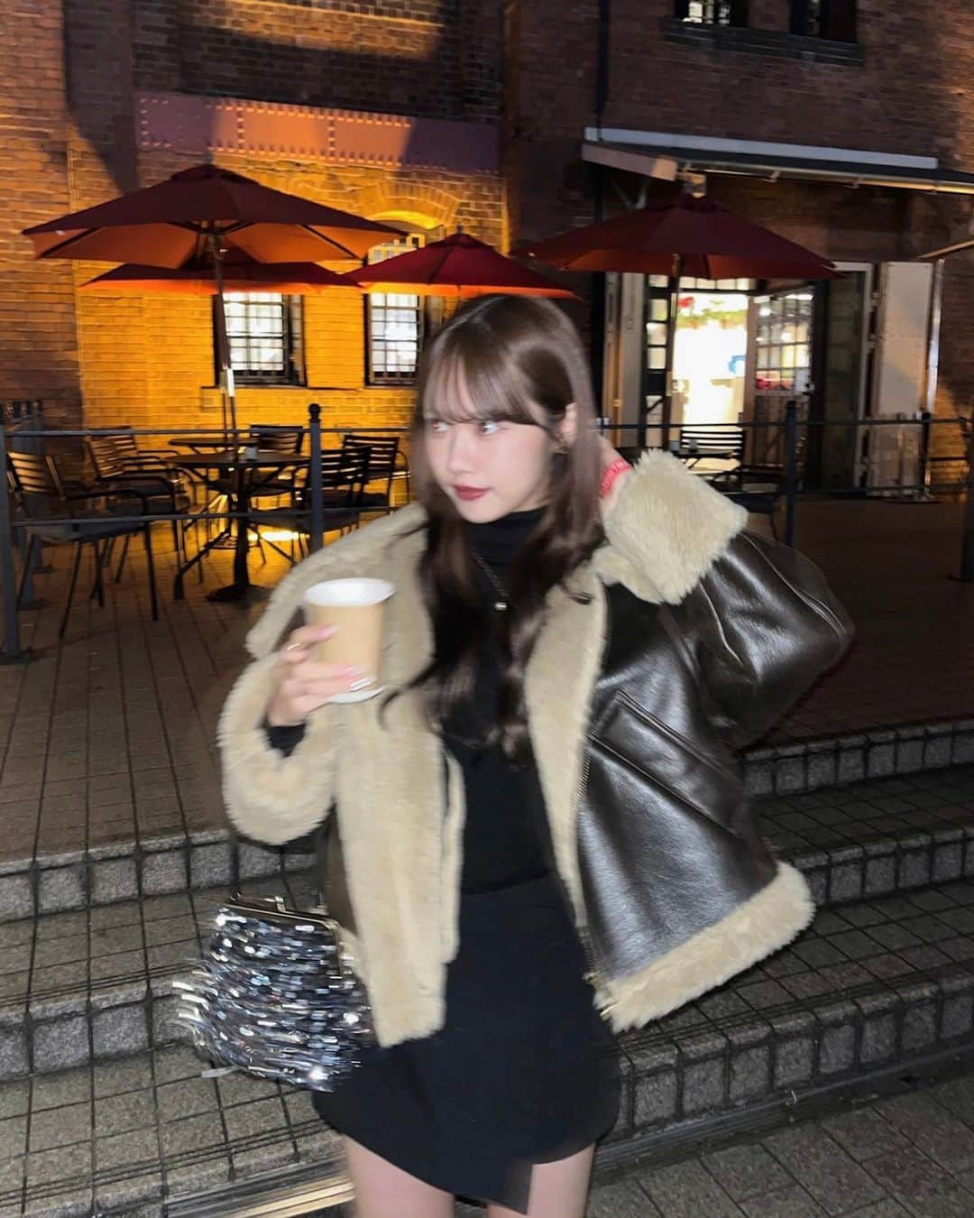 鈴木遥夏のインスタグラム：「. クリスマス感じてきた🎅🏼❤️ この日本当に暖かくて！夜も寒くなかった〜幸せ でも最近毎日寒いから風邪には気をつけようね🤝🏻」
