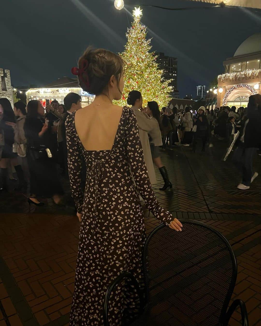 上西星来さんのインスタグラム写真 - (上西星来Instagram)「母とクリスマス気分🎄✨  one-piece @snidel_official  後ろのシルエットも可愛いワンピース👗」12月17日 22時40分 - seira_jonishi_tpd