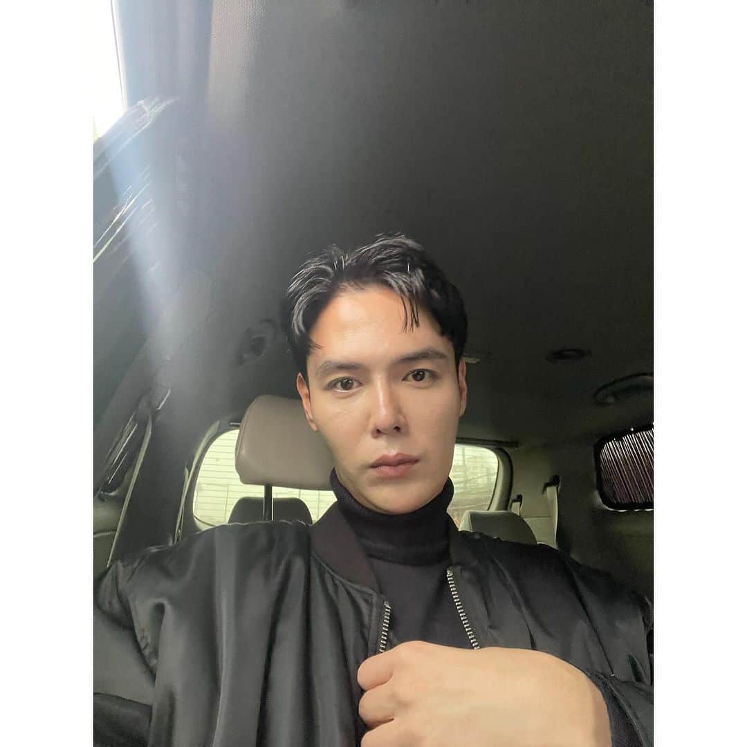 ジヒョク のインスタグラム