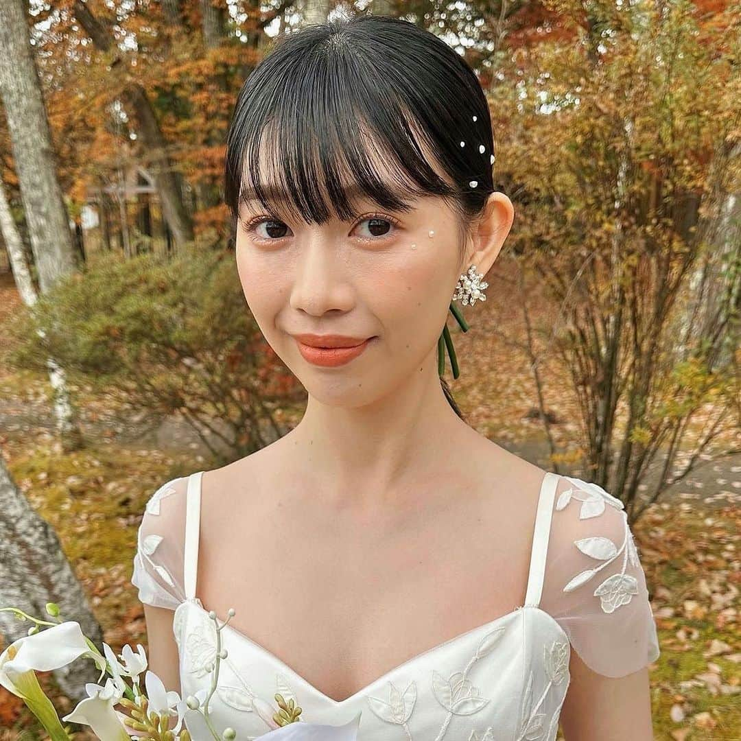 Choole 業界初、オンライン結婚式準備サービスさんのインスタグラム写真 - (Choole 業界初、オンライン結婚式準備サービスInstagram)「【 #パール 】 #パールピアス  #パールアクセサリー  #パール好き  こんばんは！トキハナ編集部です✨  今回はパール×ウエディング💗のかわいすぎる組み合わせをご紹介します🥳 - - - - - - - -  Photo by @maki_hairmake.89  - - - - - - - —   ——————————————————  ⚜️トキハナInstagramとは？  ・結婚式準備に役立つ情報を毎日投稿♡  ・まだ結婚式場が決まっていない花嫁さまへ🌸  ドレス試着・パーソナルカラー診断イベント  定期開催中👗🌈   ・お見逃しのないよう  @tokihana_weddingからフォローください✨   ⚜️トキハナって？   LINEで式場探し使いやすさNo.1✨  『結婚式場見学予約サイト👰🏻‍♀️』    🕊トキハナの特徴🕊   ・持ち込みOKの式場掲載数No.1(自社調べ)👑  ・即決不要で、最大割引が貰える💰  ・自分たちの費用が見学前にわかるから安心💛  ・LINEでいつでも元プランナーに相談できる💡  ・カンタン診断で好みの式場が見つけられる💖  ・ドレス最大50%オフクーポンもget👗  登録はID検索orQRコードから▼   ID:@608xvfyd  —————————————————   #ウエディングドレス #カラードレス #ドレス #ドレス試着 #ドレス迷子 #ドレス探し  #結婚式  #結婚式準備  #プレ花嫁  #卒花嫁  #トキハナ」12月17日 23時24分 - tokihana_wedding