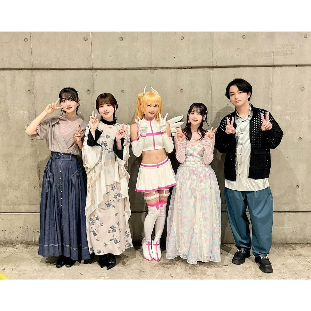 鬼頭明里さんのインスタグラム写真 - (鬼頭明里Instagram)「「2.5次元の誘惑」 ジャンプスタジオステージ　ADKEMブースステージ ありがとうございました🌟 　 753さんのキャスト発表にえなこさんとの登壇と 豪華なステージでした✨ コスプレって奥が深いし熱いなと改めて思わせてくれる作品 アニメもどうぞよろしくお願いします🌟」12月17日 23時45分 - akarikito1016