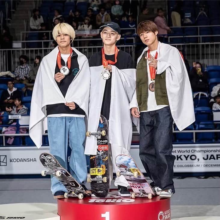 白井空良さんのインスタグラム写真 - (白井空良Instagram)「I was able to win the Skateboarding World Championship today! Thank you all so much for the love and support!❤️  やっとやっと優勝できました！ほんと嬉しいです！皆さん応援ありがとうございます😭❤️  @wstjapan @worldskatesb」12月18日 0時02分 - sora_shirai