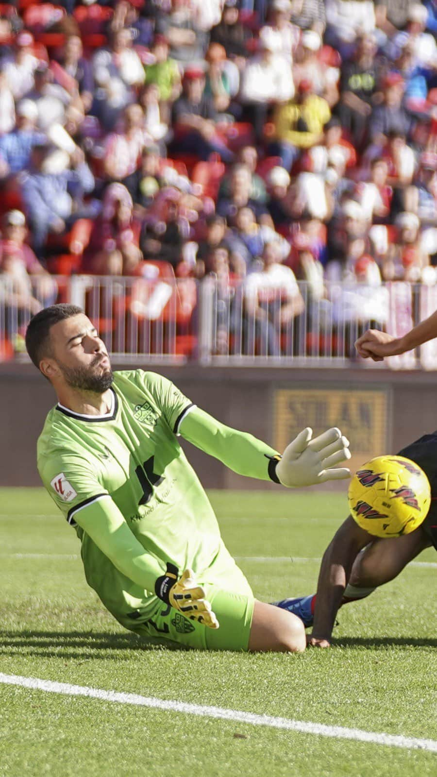 LFPのインスタグラム：「𝘔𝘈𝘟𝘐𝘔𝘐𝘈𝘕𝙊𝙃. 😯   #LALIGAEASPORTS #LALIGAHighlights #AlmeríaRCDMallorca」