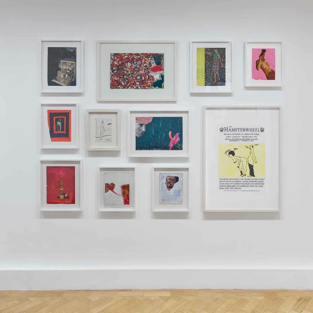 ガゴシアン・ギャラリーのインスタグラム：「A selection of paper-based works and furniture by Franz West is on view at the Gagosian Shop in London’s historic Burlington Arcade (@burlingtonarcade).  West’s series of drawings, posters, and collages, conjured from photographs, tawdry advertisements, and soft porn, possess the same raucous aesthetic and wit as his plaster and papier-mâché sculptures and his elegant pieces of functional furniture, which further expand the relationship between art and audience. Follow the link in our bio to learn more. __________ #FranzWest #GagosianShop #Gagosian Installation views, “Franz West,” Gagosian Shop, London, from November 16, 2023. Artwork © Archiv Franz West, © Estate Franz West. Photos: Prudence Cuming Associates Ltd. (@prudencecuming)」