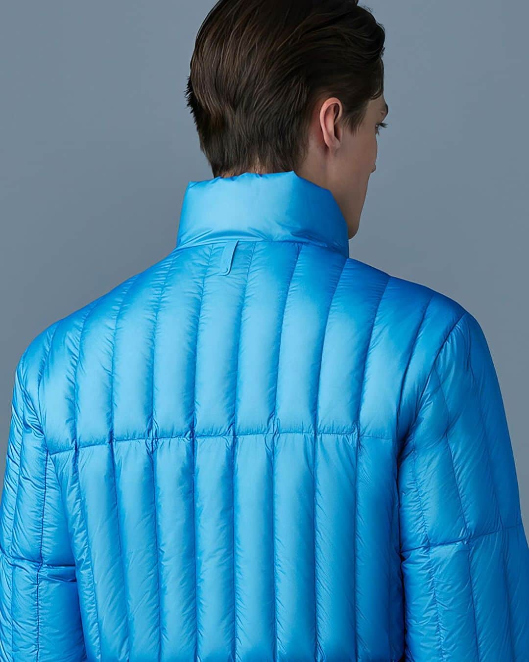 マッカージュさんのインスタグラム写真 - (マッカージュInstagram)「CELESTIAL BLUES  PHILIP, a light down jacket made from translucent ripstop. Boasting a modern vertical quilt, the elasticized binding at cuffs and hem lock in the warmth and add to the comfortable feel. Water-resistant and repellent and windproof for all-season use. Technical performance meets sleek styling.  More on MACKAGE.COM  #MACKAGE #MONDEMACKAGE」12月18日 2時01分 - mackage