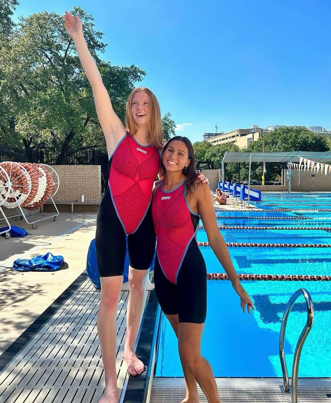 arenausaのインスタグラム：「Pink is a neutral color 🗣️🍓🫐  #arenaracing #arenausa #arenawaterinstinct #planetwater」