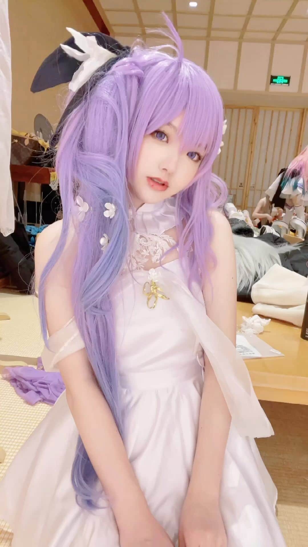樱群のインスタグラム：「お帰り、お兄ちゃん🦄 #azurlane #cosplay #unicorn」