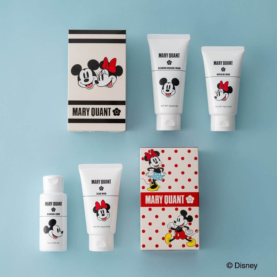 MARY QUANT officialのインスタグラム：「- 発売中！ MARY QUANT/ DISNEY DESIGN COLLECTION - ディズニーを代表するキャラクター ミッキーマウス＆ミニーマウスが MARY QUANTの限定デザインとして登場！ 箱までキュートなクレンジング＆洗顔料の ハーフサイズセット クレンジングにはミッキーマウス 洗顔料にはミニーマウスがデザイン 毎日のお手入れが楽しみに！ - クレンジング＆ウォッシュ ハーフサイズ セット A 【セット内容】 クレンジング マッサージ クリーム〈クレンジング〉75g リバイタライズ ウォッシュ〈洗顔料〉60g - クレンジング＆ウォッシュ ハーフサイズ セット B 【セット内容】 クレンジング マッサージ クリーム〈クレンジング〉75g クリア ウォッシュ〈洗顔料〉60g - クレンジング＆ウォッシュ ハーフサイズ セット C 【セット内容】 クレンジング リキッド〈クレンジング〉75mL リバイタライズ ウォッシュ〈洗顔料〉60g - クレンジング＆ウォッシュ ハーフサイズ セット D 【セット内容】 クレンジング リキッド〈クレンジング〉75mL クリア ウォッシュ〈洗顔料〉60g - ［販売期間］ 2023年11月17日（金）～2024年1月31日（水） ※なくなり次第終了 - 11月30日(木)まで オンラインショップにて送料無料キャンペーン開催中！ ※全てのお買い物が対象です - #MARYQUANT #DISNEY #MARYQUANTDISNEYDESIGNCOLLECTION #マリークヮント #ディズニー #マリークヮントディズニーデザインコレクション #ミッキーマウス #ミニーマウス #クレンジング #クリームクレンジング #リキッドクレンジング #W洗顔不要 #洗顔料 #洗顔フォーム #数量限定 #期間限定」