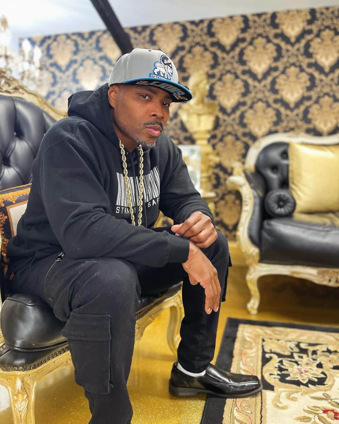 ページ・ケネディのインスタグラム：「This is 47. Ima Sag with scorpio tendencies. I wanna thank God for my life and giving me my amazing loved ones. NOW GO WATCH MY #PageDid video plz and comment on it lol #HappyBirthday #HappyThanksgiving」