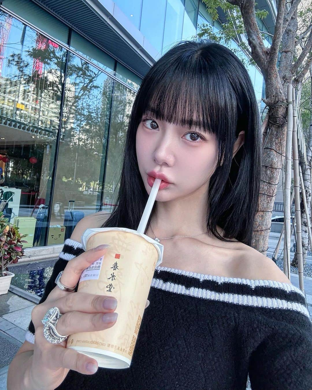 クララのインスタグラム：「#bestmilktea」