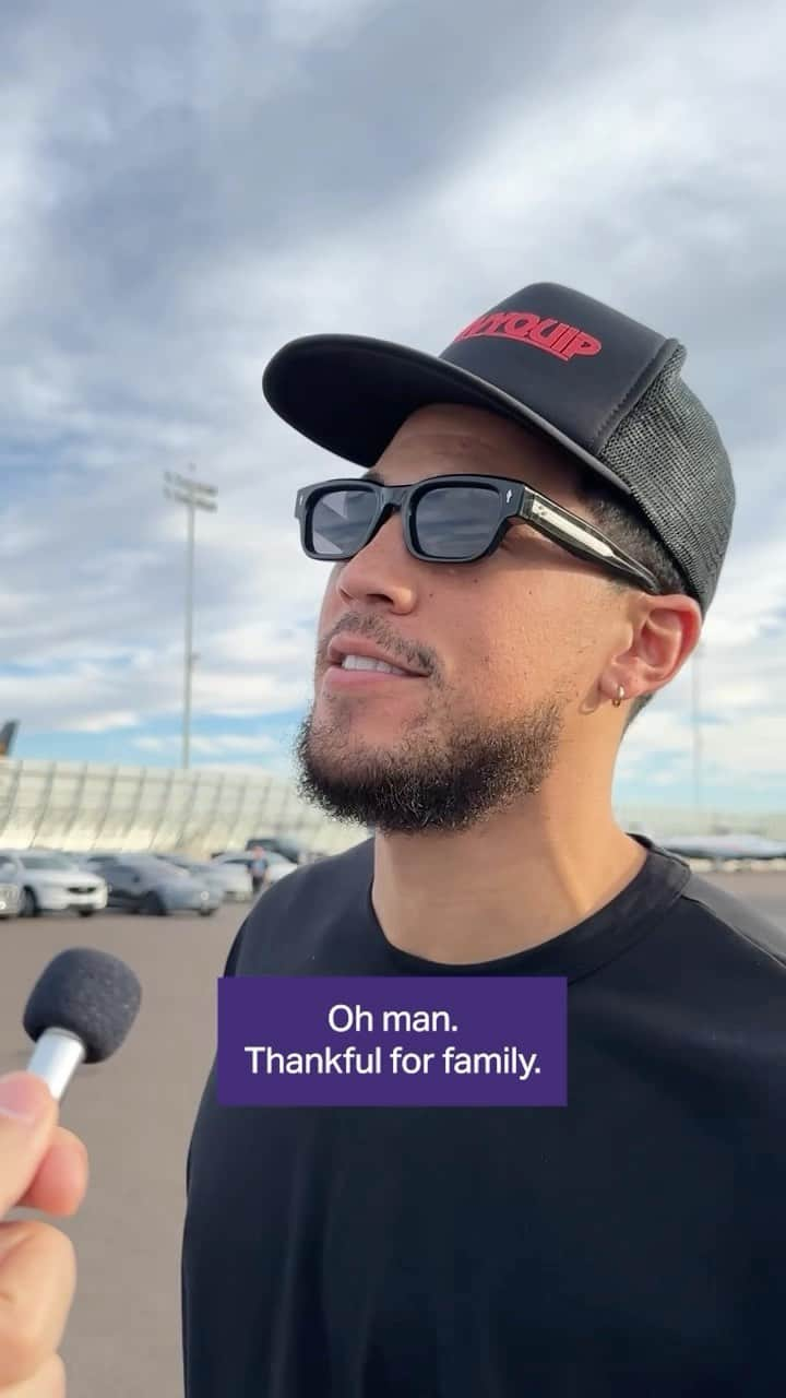 フェニックス・サンズのインスタグラム：「Mini Mic: What are you thankful for? 🦃  🗣️ Hear from our guys on Thanksgiving!」