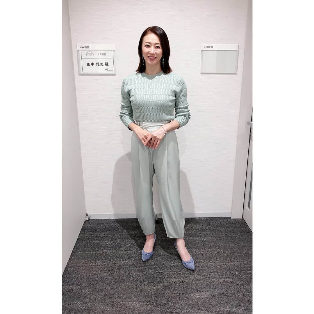 田中雅美さんのインスタグラム写真 - (田中雅美Instagram)「11月22日 テレビ朝日「グッドモーニング」で着用した衣装はこちらでした！  ・ ・ トップス、ボトムス共に @zampa_co.ltd #ザンパ  アクセサリー @abiste_official  シューズ #dianashoes  #テレビ朝日 #グッドモーニング #goodmorning  #衣装 #コメンテーター #水曜日 #田中雅美」11月24日 12時41分 - tanakamasami_official