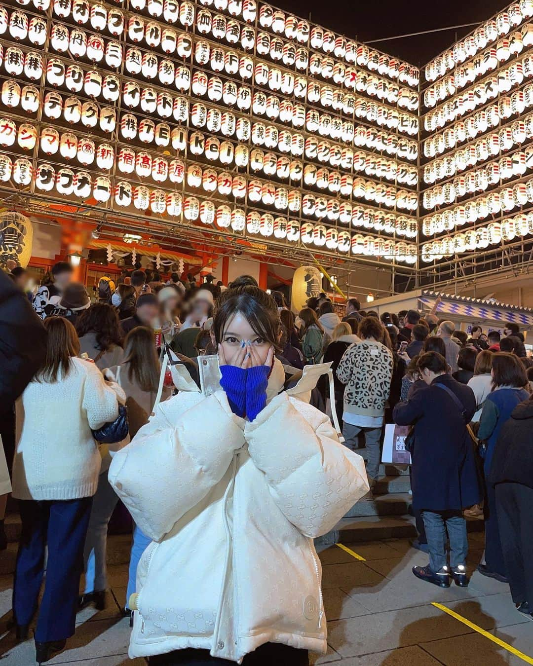 相沢みなみさんのインスタグラム写真 - (相沢みなみInstagram)「📍Hanazono Shrine Torinoichi⛩️ I feel like the end of the year when I come here. This year, I came two days in a row & I enjoyed more food than ever! . 📍花園神社 #酉の市  ここへ来ると年末を感じるね🏮 今年は2日連続で参加😂 今までで一番沢山食べ物堪能できました🧏🏻‍♀️✨ . #花園神社 #酉の市2023  #hanazonoshrine #torinoichi . #相沢みなみ  #minamiaizawa #相澤南」11月24日 12時57分 - epoint2016