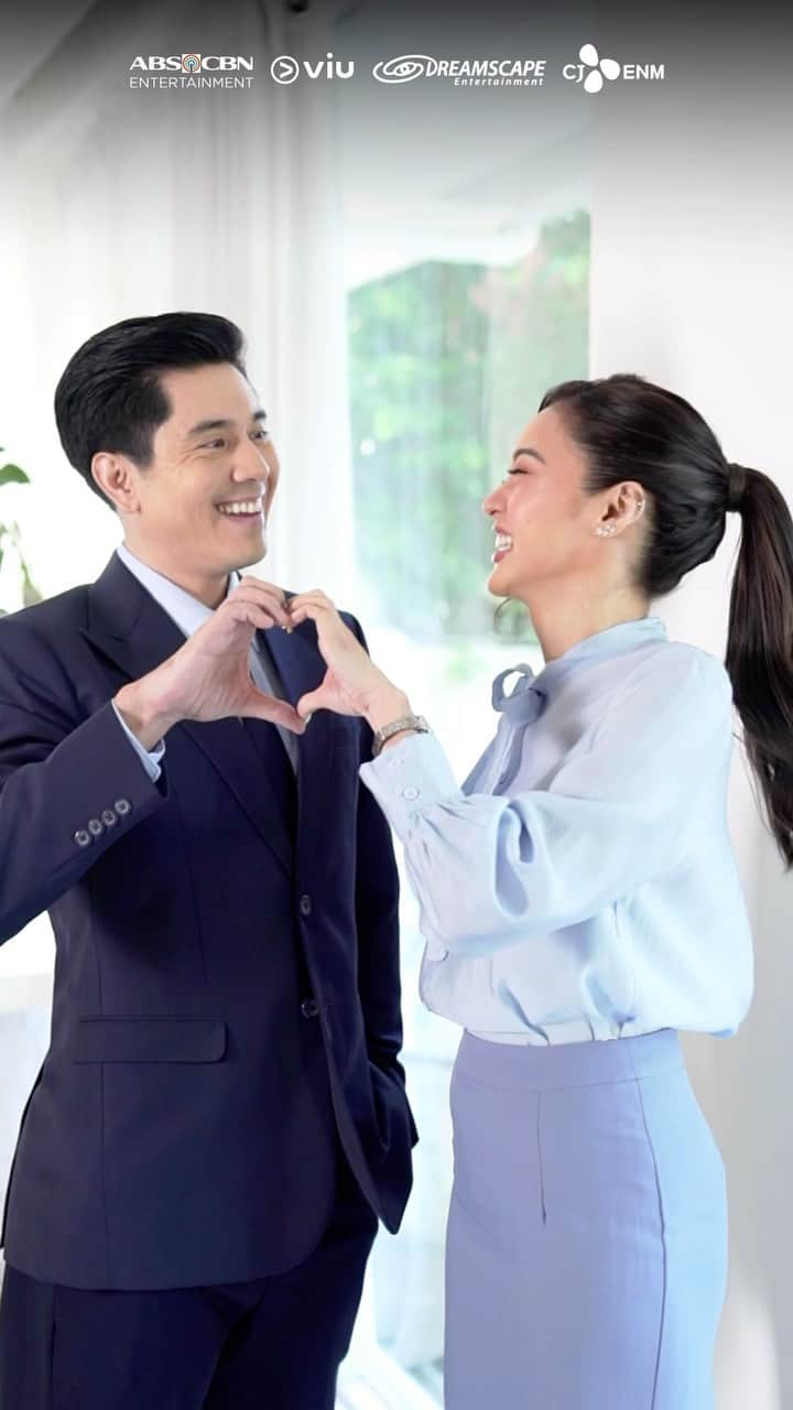 Kim Chiuのインスタグラム：「Lowkey not prepared for this!!! Teka naman #KimPau!!! 💖💙 #ViuOriginalAdaptation “What’s Wrong With Secretary Kim” to be produced by Dreamscape Entertainment starring Kim Chiu and Paulo Avelino coming this 2024!  #ABSCBNxViuxDreamscape #KimPauForWWWSK #KimPauOnViu #SecretaryKimPH #ViceChairmanPH」