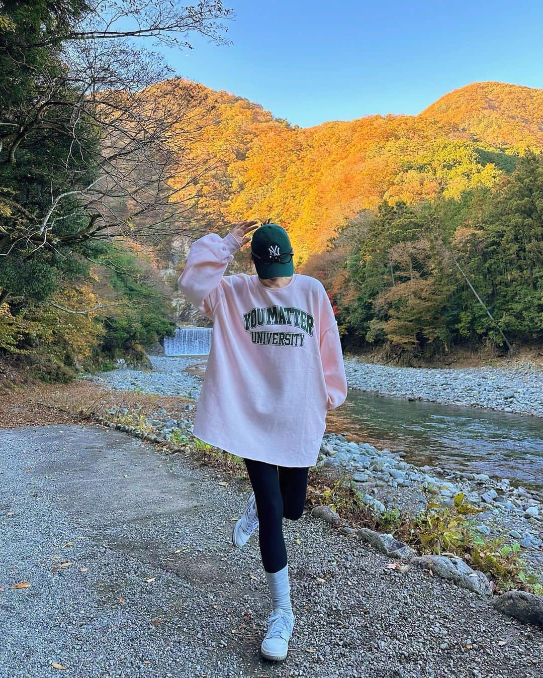 福吉真璃奈さんのインスタグラム写真 - (福吉真璃奈Instagram)「今年最後の祝日は🏕️🍁🍻🥩🌌」11月24日 13時18分 - new_fukumari