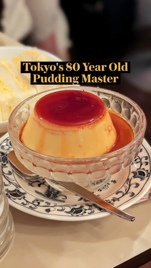HAMADAHISATOのインスタグラム：「🍮 TOKYO'S 80 YEAR OLD PUDDING MASTER 🍮  For more than five decades, Shizuo Mori, now 80, has been waking up at 4am to prepare the famous Crème Caramel (flan-style) puddings he serves at Hekkelun Coffee Shop, his cozy corner café in Tokyo’s Toranomon neighbourhood ~ one of the oldest coffee shops in the city!  He only makes 50 puddings each day, and is famous for his distinctive wrist flicking action 🍮 and freshly brewed coffee ☕, so be prepared to go early! We recommend arriving at least one hour before they open.   📍 Hekkelun, #Tokyo, Japan 🇯🇵 #🍮  〒105-0003 Tokyo, Minato City, Nishishinbashi, 1 Chome−20−11 安藤ビル 1F」
