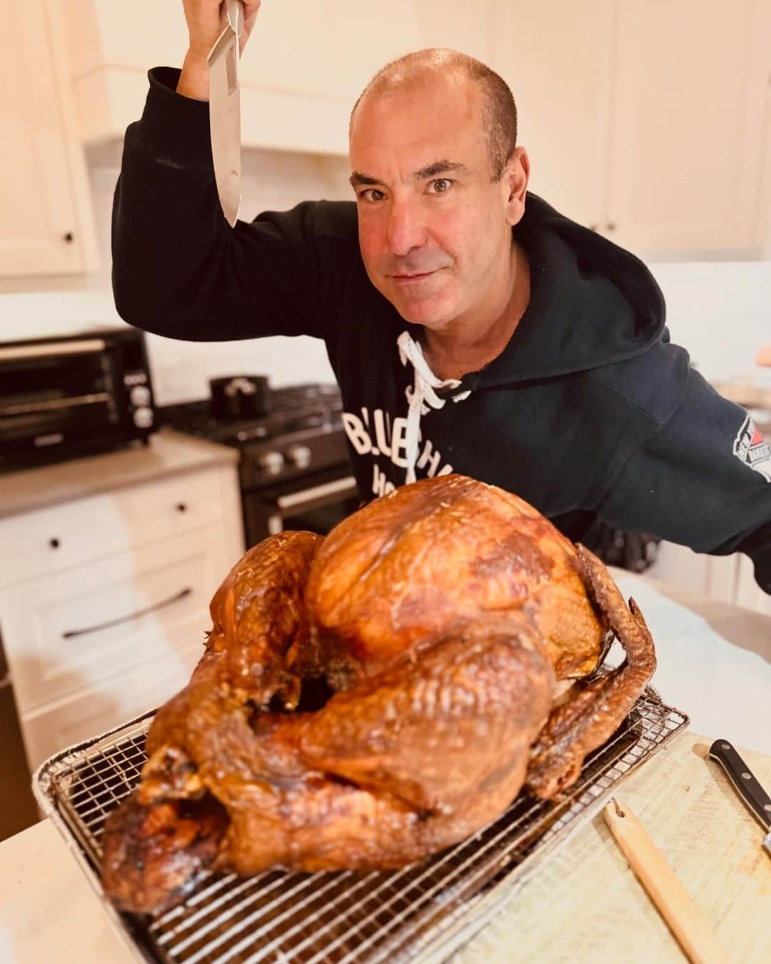 リック・ホフマンのインスタグラム：「Happy Healthy Thanksgiving!! #besafe #familytime」