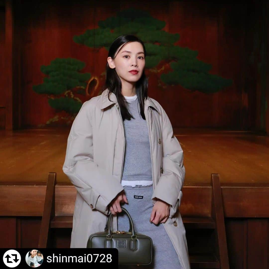 福川雅顕さんのインスタグラム写真 - (福川雅顕Instagram)「. miumiuの素敵なイベントでした！ . . #リポスト - @shinmai0728 by @get_regrammer Miu Miu x 能 銕山会能楽堂で、数少ない女性能楽師である鵜澤光氏の能「羽衣」を鑑賞させて頂きました🪽 幻想的な世界✨素敵な時間でした  アフターパーティーは、久しぶりの夜遊び感で楽しかった😆パーティーの季節やね🥂  それにしてもMiu Miu可愛いものありすぎて🥺😮‍💨  #MiuMiu #MIUMIUCLUBTOKYO @miumiu #PR」11月24日 7時42分 - masaakifukugawa