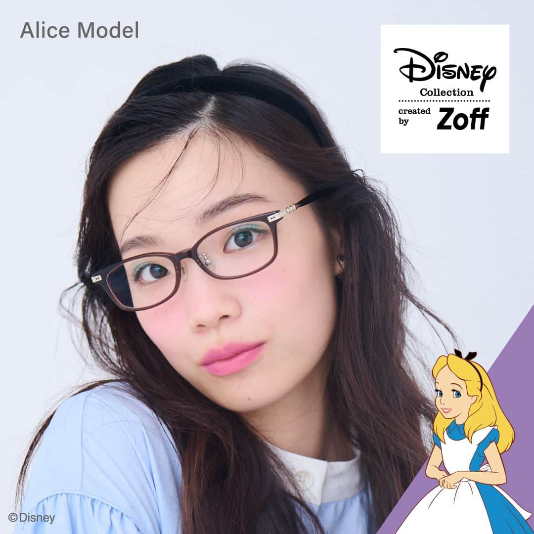 Zoff Officialさんのインスタグラム写真 - (Zoff OfficialInstagram)「ファンと創る 夢のディズニーデザインメガネ「Disney Collection created by Zoff “＆YOU”」発売！  < ALICEモデル> テンプル先に施された青色がアクセント。薔薇やハートの女王などアリスの世界観を隅々まで散りばめた一本。  品番｜ZO231024_43A1　 ¥11,100（税込・セットレンズ代込） ※専用メガネケース＆メガネ拭き付き  「Zoff Disney Collection created by Zoff “＆YOU”」は、シリーズ10周年を記念し、「ファンと創る 夢のディズニーデザインメガネ」としてスタートしたディズニーファンとの共創プロジェクトから生まれた新コレクションです。  #Disney #Zoff #Zoff_DisneyCollection10th #disney#alice #disney好き#ディズニー好き#アリス #メガネ#伊達メガネ#伊達メガネコーデ#メガネ女子#ゾフ#メガネ#メガネ男子#ファッション#コーディネート#コーデ#メガネコーデ#メガネファッション#ダテメガネ#glasses#eyewear#eyewearstyle#eyewearfashion#eyewearbrand#eyewearcollection#fashion#styling」11月24日 8時00分 - zoff_eyewear