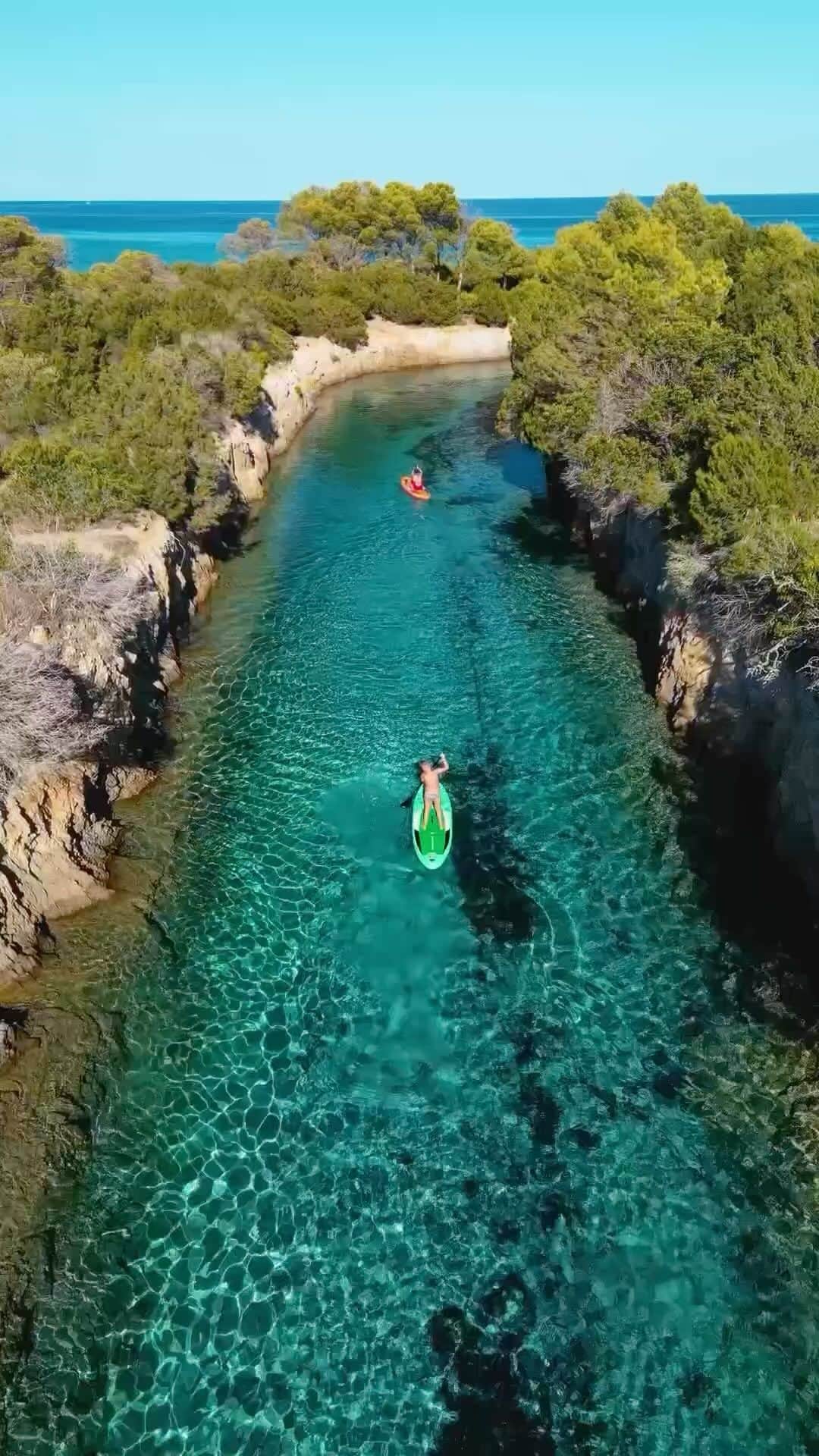 BEAUTIFUL DESTINATIONSのインスタグラム：「Embarking on a tranquil voyage with @gianlucanonnis_ as he skillfully captures paddle boarders in the beautiful Stagno Sa Curcurica, Italy. 🇮🇹 This captivating wetland serves as a natural link, seamlessly connecting Sa Curcurica to the vast expanse of the sea. 🌊✨  📽 @gianlucanonnis_ 📍 Stagno Sa Curcurica, Italy 🎶 ProdMarvin - Otra Vez」