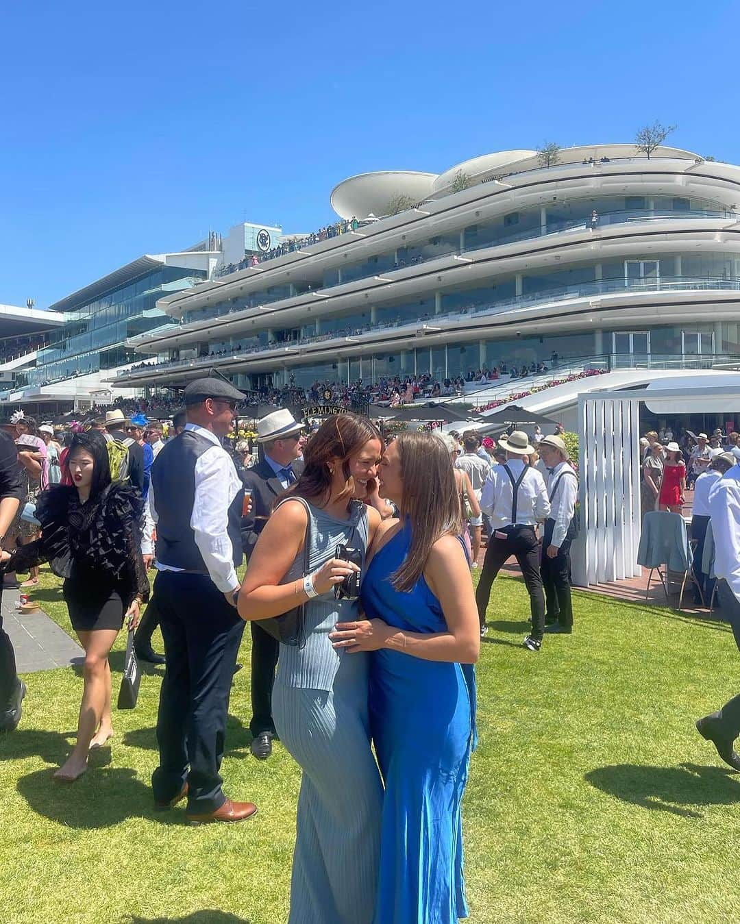 ペイトン・アーンストさんのインスタグラム写真 - (ペイトン・アーンストInstagram)「Melbourne Cup 🏇」11月24日 8時21分 - peytonernst