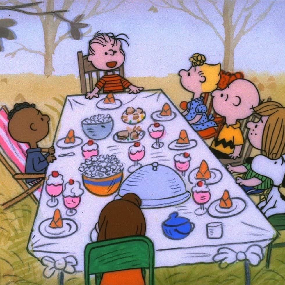 Fred Segalのインスタグラム：「It’s giving thanks. 🫶 Revisiting some iconic Thanksgiving scenes from pop culture. What’s your favorite?  A Charlie Brown Thanksgiving, 1973 Friends, The One With All The Thanksgivings, 1998 The Bear, Fishes, 2023 Spiderman, 2002 Addams Family Values, 1993 The Simpsons, Bart vs. Thanksgiving, 1990」