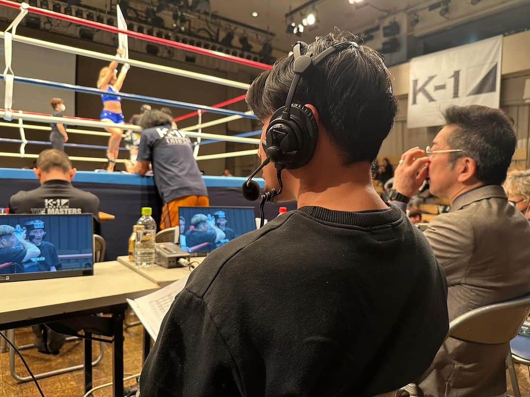 卜部弘嵩のインスタグラム：「試合の解説をしました。 選手の皆さんお疲れ様です。  “40歳以上限定のK-1アマチュア大会”「PERSONAL MITT PRESENTS K-1アマチュア～THE MASTERS vol.1～」 11月23日（木・祝）東京・後楽園ホール」