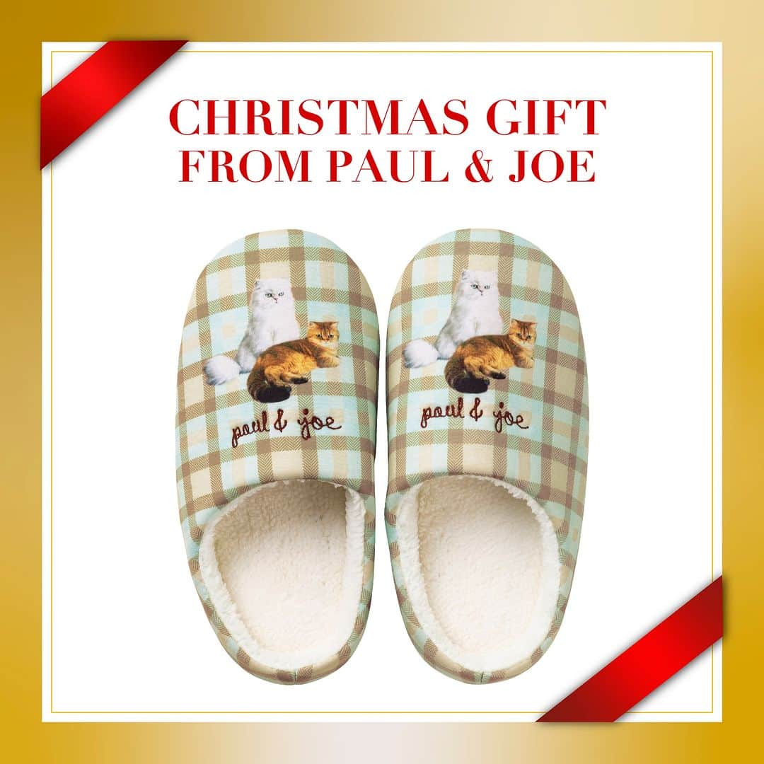 PAUL & JOE BEAUTEのインスタグラム：「12/1（金）よりSTART PAUL & JOEからのクリスマスギフト♡  温かみのあるグリーンのチェック柄に 寄り添うヌネットとジプシー。 内側はふわもこであったか♪  12/1より、店頭とオンラインストアで6,600円（税込）以上ご購入の方に プレゼント。  *数に限りがございます *数量限定、無くなり次第終了  #paulandjoe #paulandjoebeautae #ポールアンドジョー #デパコス #ノベルティ #ルームシューズ #限定 #プレゼントにおすすめ」