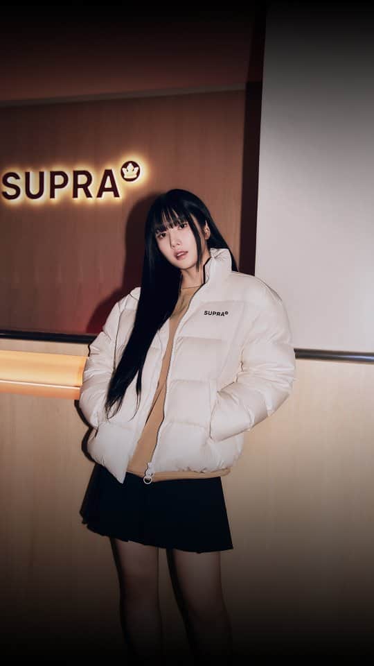 スープラのインスタグラム：「SUPRA and KWON EUNBI met again at the flagship store in Hannam. Discover the warm winter “gorp-core” style with down jackets and outdoor shoes.  With SUPRA's own street mood, the 23 Winter Season Collection features lightweight and stylish items that are perfect for both daily wear and outdoor activities.    Photographer LESS Videographer nmw Studio」