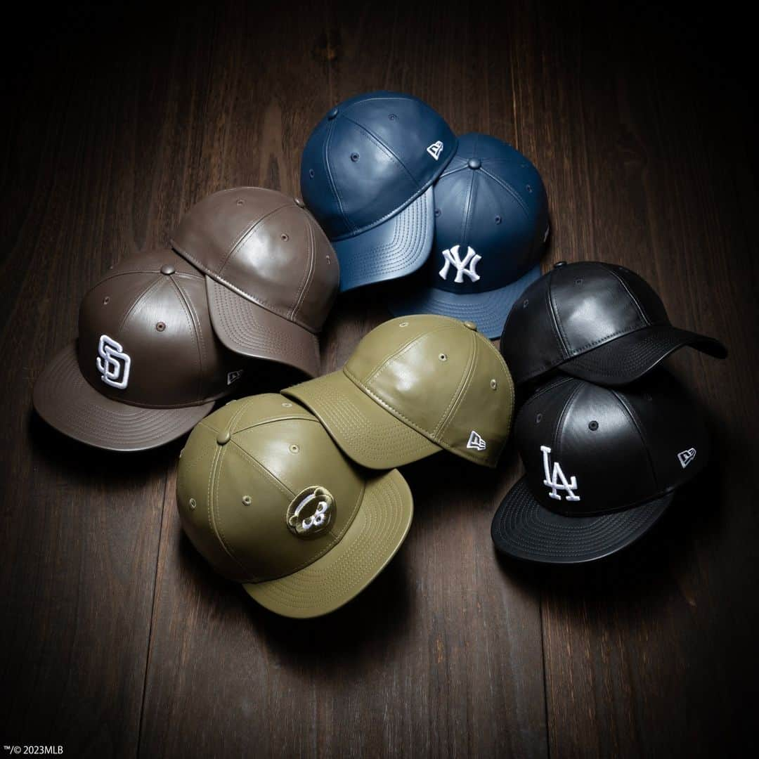 New Era Japan オフィシャル Instagram アカウントさんのインスタグラム写真 - (New Era Japan オフィシャル Instagram アカウントInstagram)「【Apple Leather Pack】⁠ ⁠ 本革を思わせる肌目細かなシボと、ソフトな手触りが特徴のアップルレザーを採用したコレクション。全8モデルをラインナップしています。⁠ ⁠ #NewEra⁠ #ニューエラ」11月24日 10時30分 - newerajapan