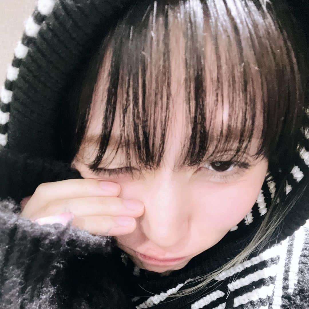 ナナヲアカリさんのインスタグラム写真 - (ナナヲアカリInstagram)「. ⛄️🖤🤍」11月24日 10時47分 - 77oakr