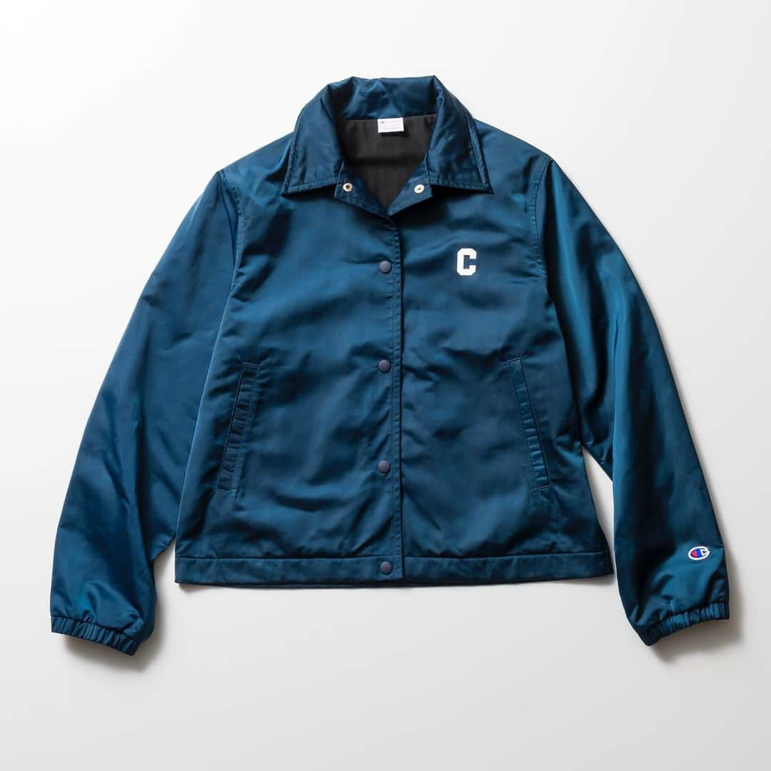 Champion Japanさんのインスタグラム写真 - (Champion JapanInstagram)「【COACH JACKET】  表地はハリのあるポリエステル、裏地は保温性に優れた起毛素材を使用したコーチジャケット。  左胸にはホワイトのブロック書体による「C」の刺繍、後ろ身頃には身生地と同素材を使用した「19」のアップリケが入っています。シンプルな中にクラシックな要素を残した、使い勝手のいいユーティリティーアイテムです。  ■Item：Coach Jacket ■Number：CW-Y601 ■Color：ネイビー,ブラック,モスグリーン ■Size：M, L ■Price：￥14,080  #Champion #COACHJACKET #COAT #OUTER #Casual #コーチジャケット #ジャケット #アウター #カジュアル  #チャンピオン #23FW」11月24日 11時00分 - champion_japan