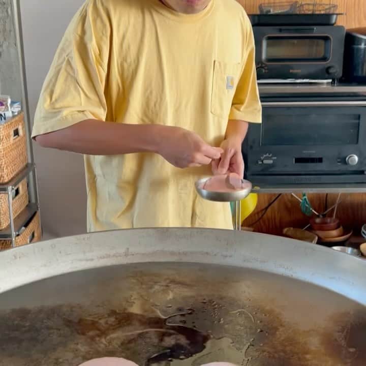 あばれる君のインスタグラム：「少し大きめのハムエッグ作ったよ🥚🍖」