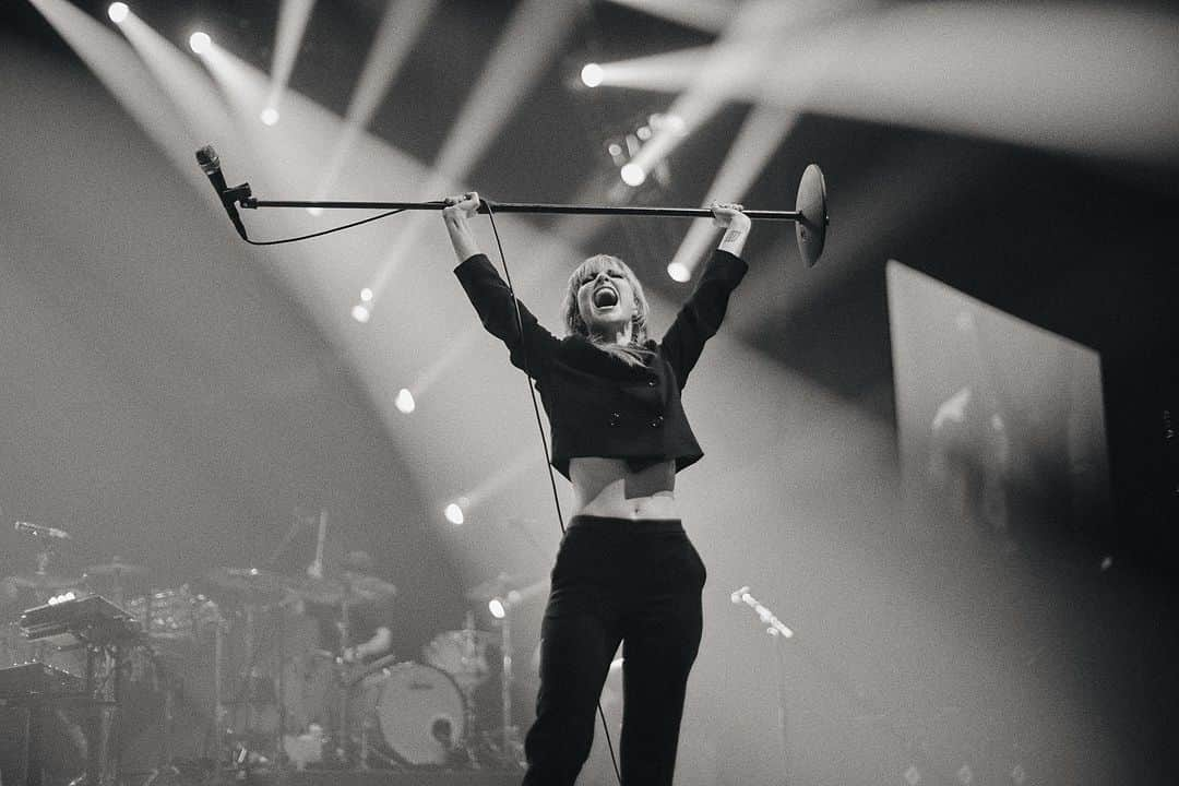 Paramoreさんのインスタグラム写真 - (ParamoreInstagram)「Brisbane, AU. Night 2.   📸: @zacharygray」11月24日 11時25分 - paramore