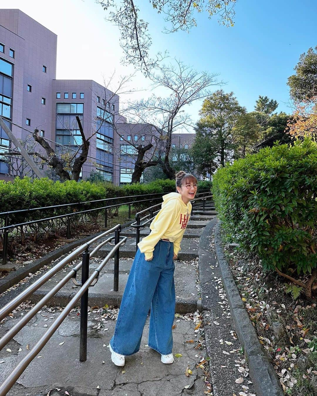 鈴木奈々さんのインスタグラム写真 - (鈴木奈々Instagram)「今日のコーデ👖🩵 パーカー、デニム　@dazzlin_official」11月24日 11時22分 - nana_suzuki79