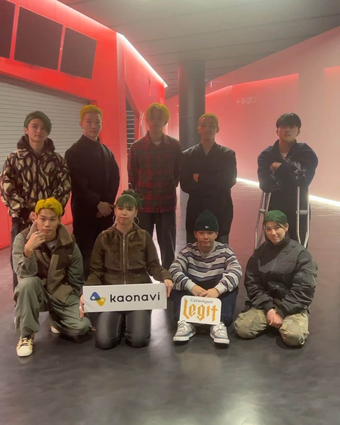CyberAgent Legitのインスタグラム：「D.LEAGUE23-24SEASON  ROUND3ご視聴頂きありがとうございました🙇‍♂️  結果は...  5:1で勝利することができました👏  人間のONとOFFの瞬間をダンスで見て頂けましたか？😆 本番の会場での声援物凄く嬉しかったです🔥  そして、今回レジポッセのお陰で @lilshowww がMVDを受賞することができました😭 本当にありがとうございます！ 次のページに地獄からのメッセージも届いているので見てください👀  是非、感想やメッセージをコメントに書いてください❗️  次回のROUND4は12/15(金)DYM MESSENGERS戦になります❗️ 次回も応援の程よろしくお願いいたします🙏  #cyberagentlegit  #dleague #レジット」