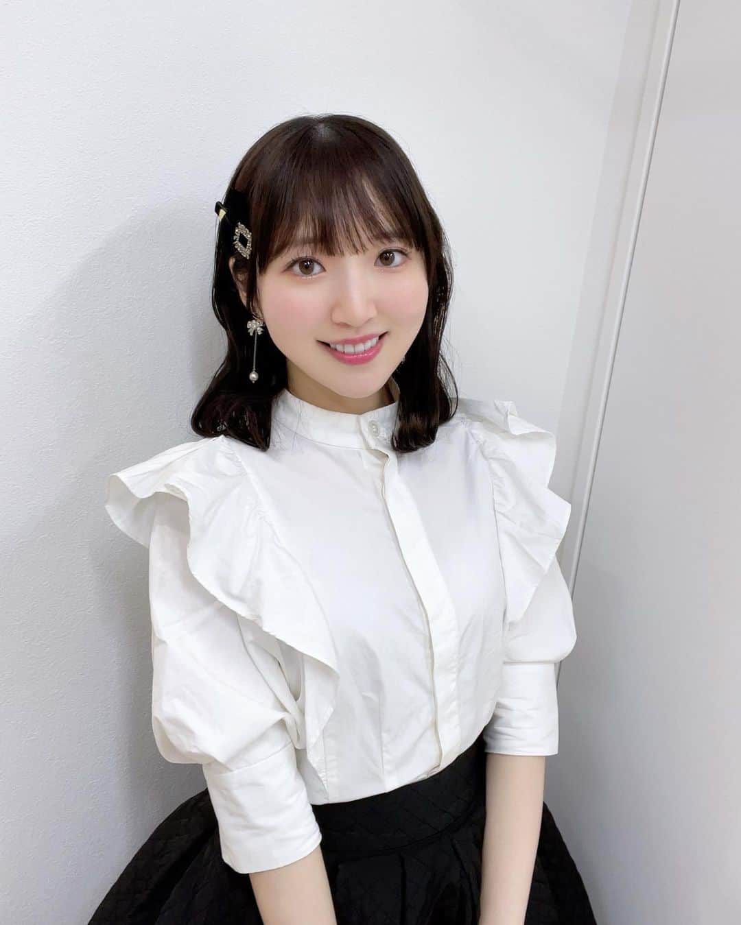 豊田萌絵さんのインスタグラム写真 - (豊田萌絵Instagram)「昨日はユーフォ最新情報発表会でした👼🤍 2024年4月〜NHK Eテレにて 『響け！ユーフォニアム3』 が放送になります！！！全国だー！！ 嬉しい😭✨✨  アフレコ進んでますが本当に面白いので 楽しみにしててね🥺✨  スカート最高に可愛くない？🥺🩷  #響けユーフォニアム」11月24日 21時18分 - toyotamoe