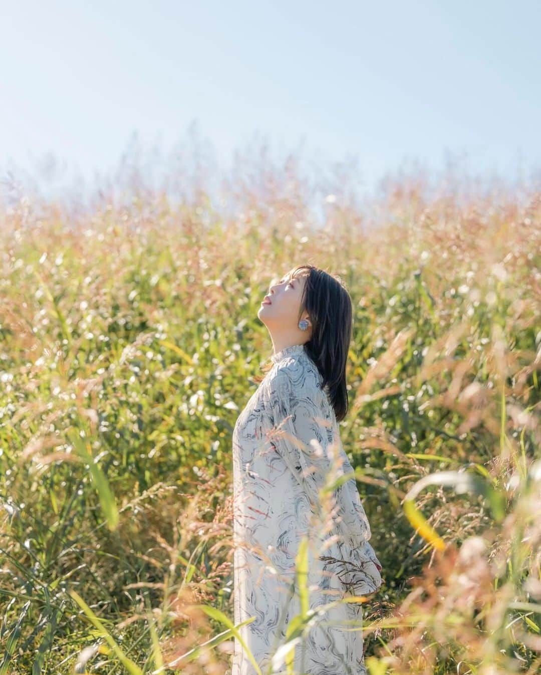 佐々木晴花さんのインスタグラム写真 - (佐々木晴花Instagram)「・ ・ ポートレート📷🍁🍂🦔🍁🍂🤎 ・ photo: @suzume_works  - ̗̀ 𝚃𝚑𝚊𝚗𝚔 𝚢𝚘𝚞 ̖́- ・ ・ ・ 心変わりの相手は私にしてみない？💎  《SNS》 🌻YouTube ⚫︎アラサーほろよい隊 （3人組グループチャンネル） ⚫︎甘々はるはるチャンネル（個人チャンネル） (ストーリーズハイライトから飛べます✈️）  🌻X  @ Haru2nrun 🌻TikTok  @ haru2n.run ・ ・ #佐々木晴花#はるはる#甘々はるはるチャンネル #女優#ダンサー#RIZINガール #ポートレート #ポートレート撮影 #秋ポートレート #秋コーデ #秋服コーデ #秋ポトレ #ポトレ女子  #写真 #写真部 #写真撮ってる人と繋がりたい  #被写体#被写体モデル #モデル撮影 #写真撮影」11月24日 21時14分 - haru2n.run