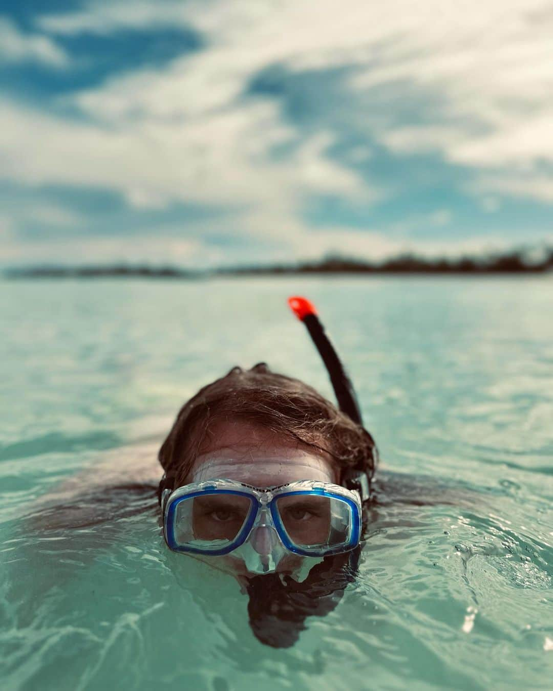 アレクサンダー・ズベレフさんのインスタグラム写真 - (アレクサンダー・ズベレフInstagram)「Taking relaxing very serious 🏝️🏝️🐬🐬🩵🩵 @luxtennis @patinamaldives」11月24日 21時27分 - alexzverev123