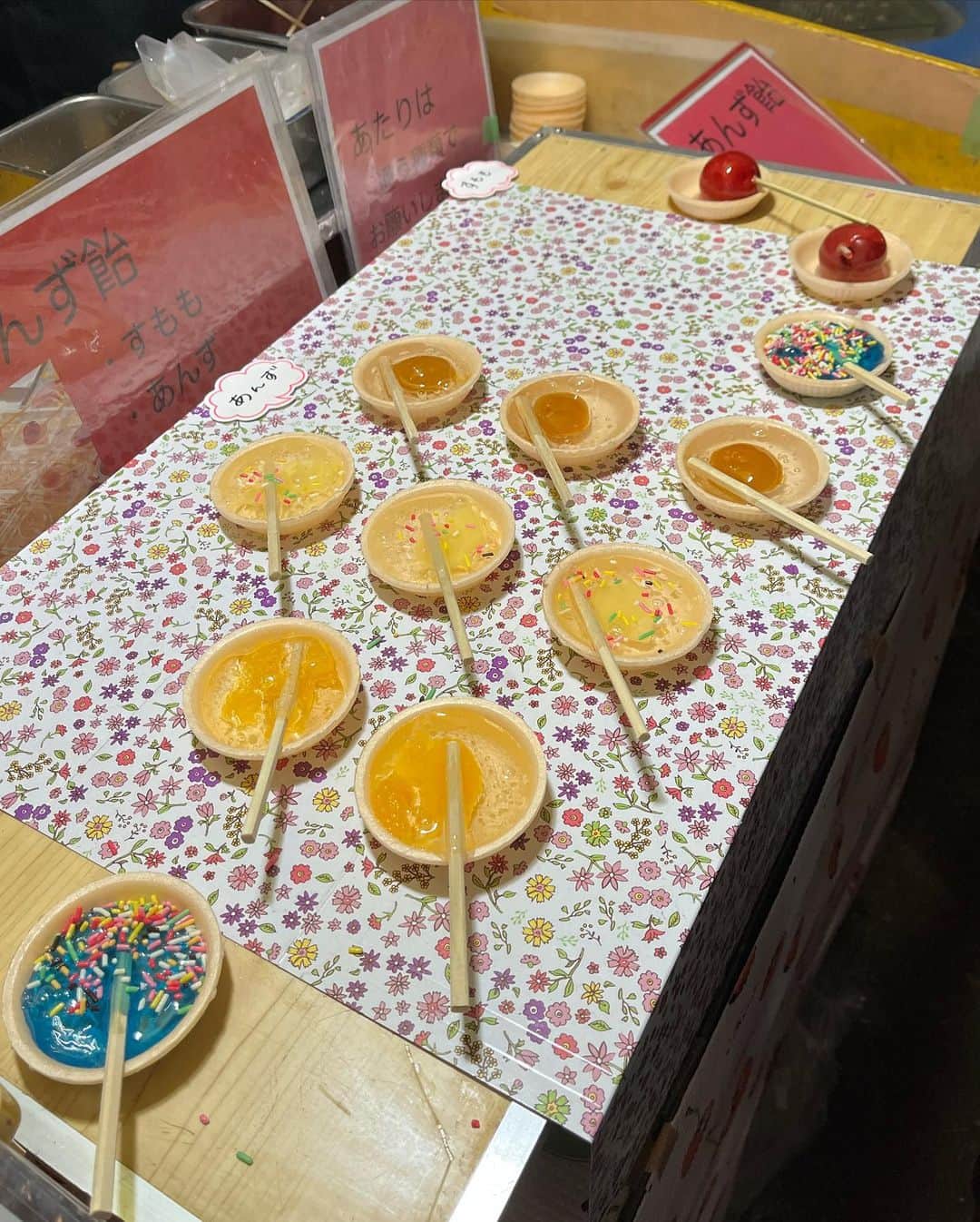 橘楓さんのインスタグラム写真 - (橘楓Instagram)「.  食べ歩きだいすき^_^🤍」11月24日 21時28分 - tachibana.kaede