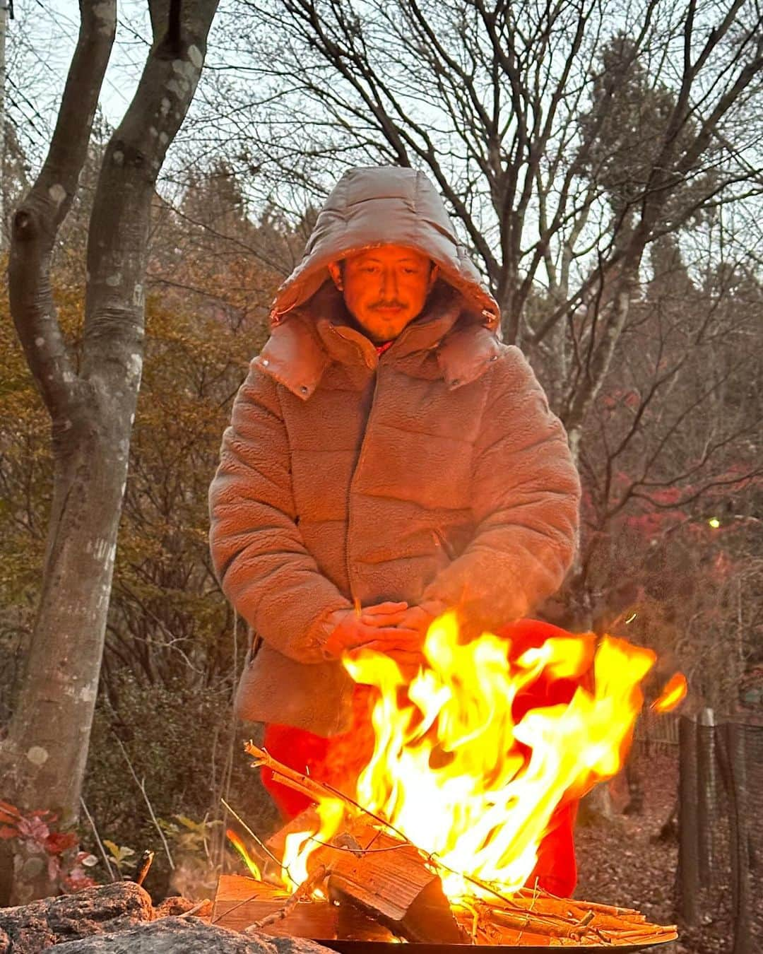 池内博之さんのインスタグラム写真 - (池内博之Instagram)「1976年　11月24日　　池内博之　誕生🌏  皆様のご縁のお陰で47歳を迎える事ができました。　ありがとうございます♪  とにかく感謝です。  まだまだ、やるべき事は沢山ありますが、自分のペースで頑張って生きよう！  感謝🌏💚  #hiroyukikeuch #brthday」11月24日 21時39分 - hiroyuki.ikeuchi