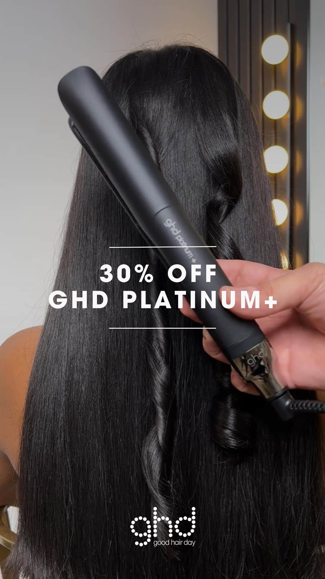 ghd hairのインスタグラム：「NEW OFFER UNLOCKED🔓 PLATINUM+ IS NOW 30% OFF! 📢 Be quick, this offer won’t last long… 🏃‍♀️🛍️  Receive a complimentary paddle with purchase when using code GHDXBF at checkout today 🪮 (FYI: We have tool personalisation across selected tools too!) ✍️   #ghd #ghdhair #blackfriday #haircaredeals #blackfriday23 #blackfridayhaircare」
